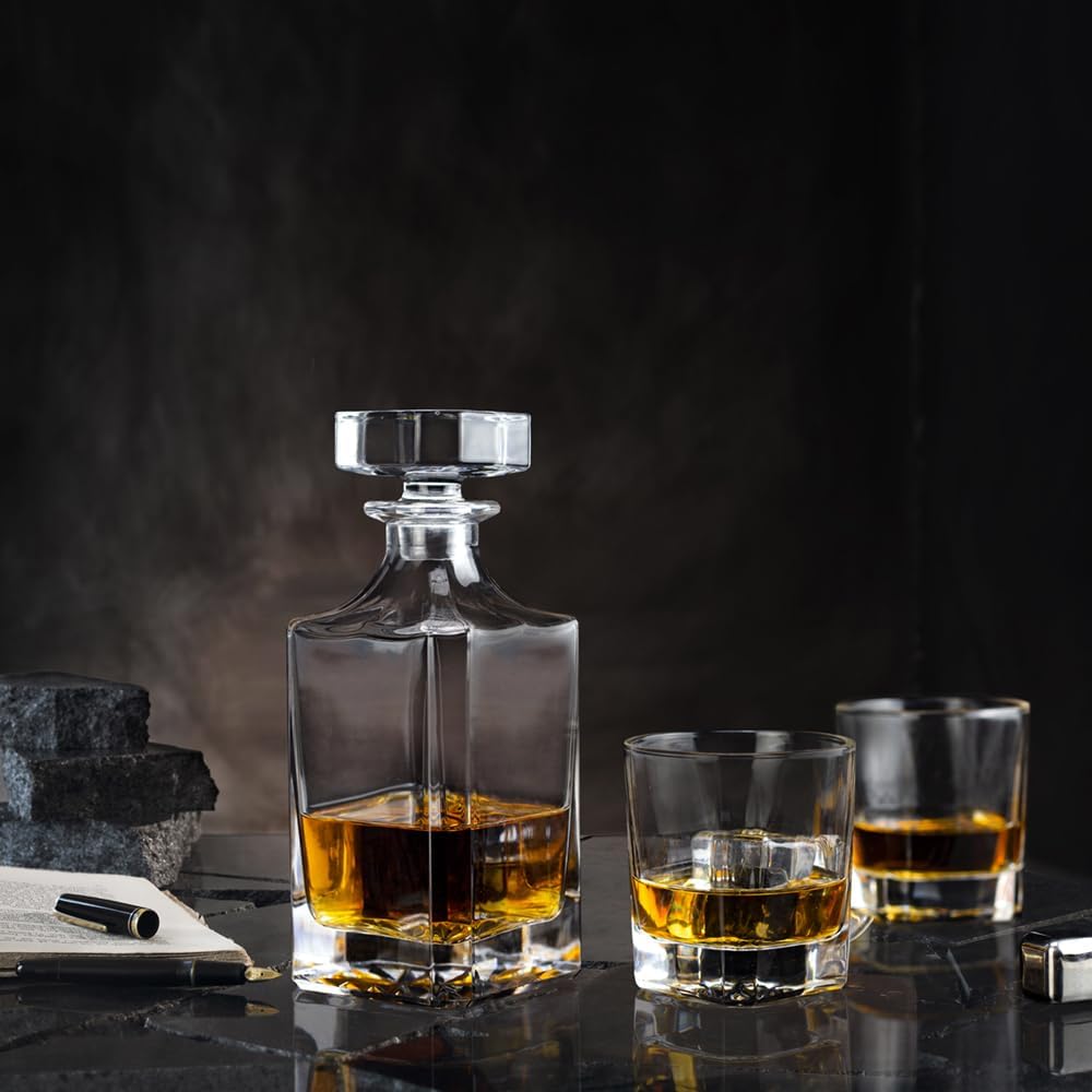 Square 25Oz Whiskey Liquor Decanter Set With 2 Glasses in Box,Decanter Set for Scotch Liquor,Whiskey Wine Decanter