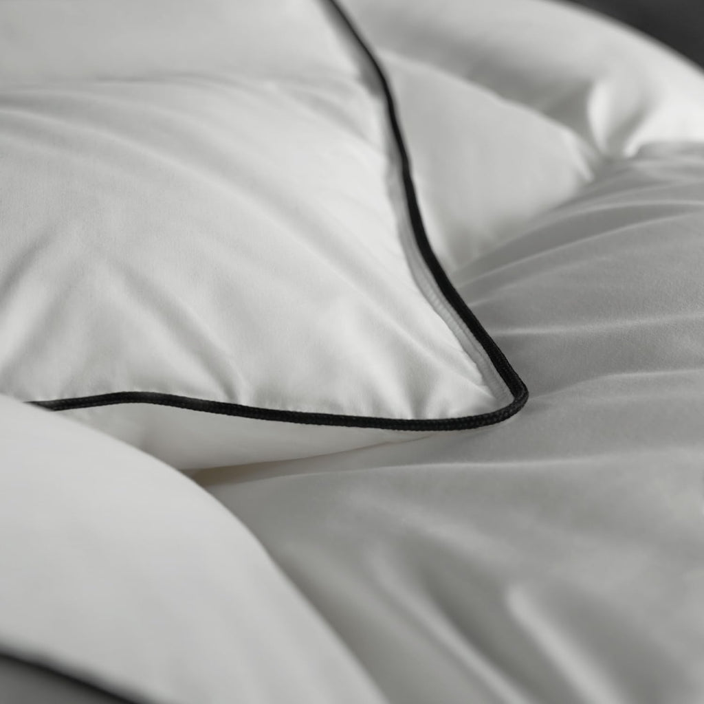 Lightweight Feather Down Fiber Comforter Twin, Extra Fluffy White Duvet Insert,Ultra-Soft
