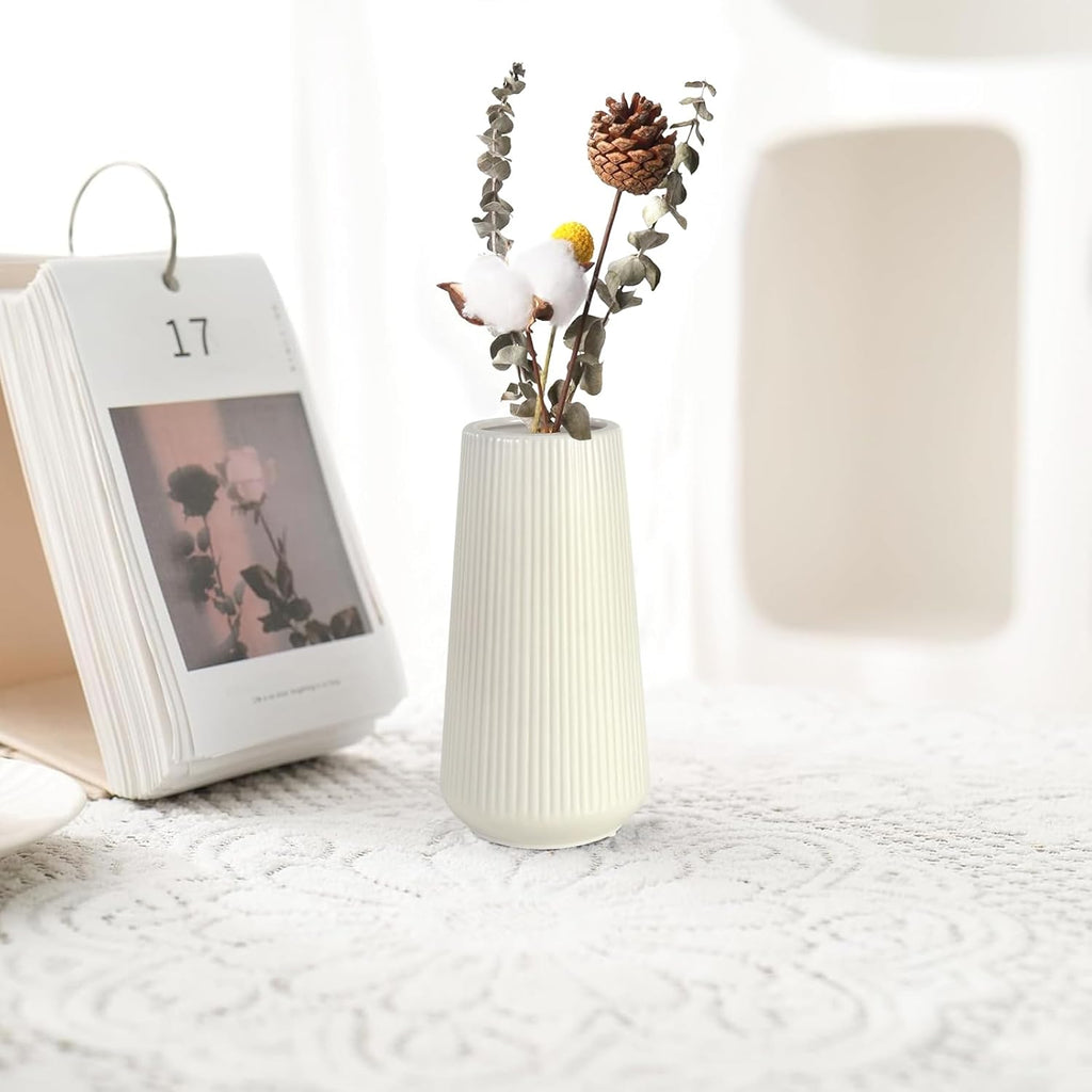Beige Ceramic Vase, Small Cute Flower Vase for Pampas Grass, Home, Living Room, Dining Table, Farmhouse, Office