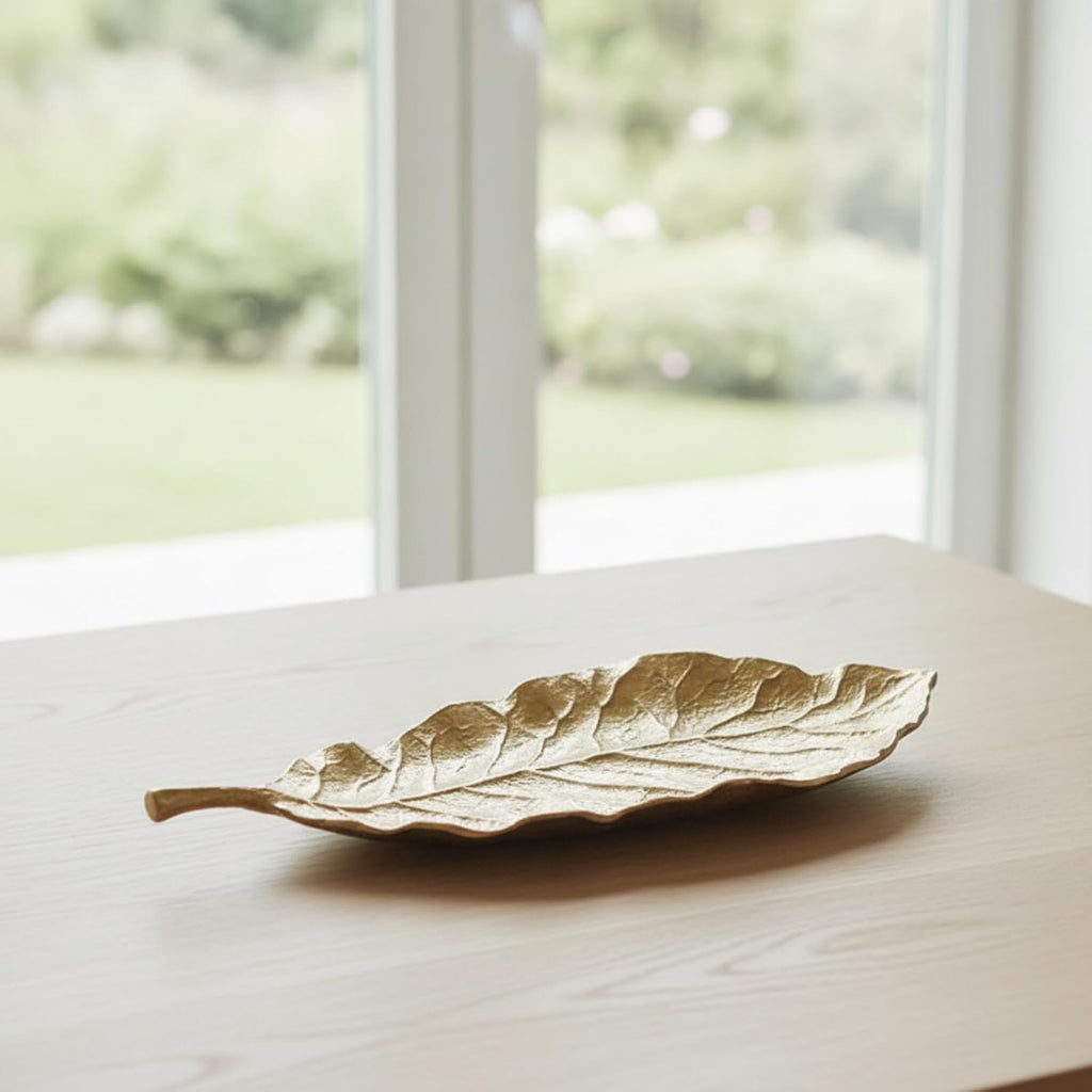 Decorative Tray Cast Aluminum Leaf Tray Metal Catchall Dish Organizer with Elongated Shape and Veined Texture