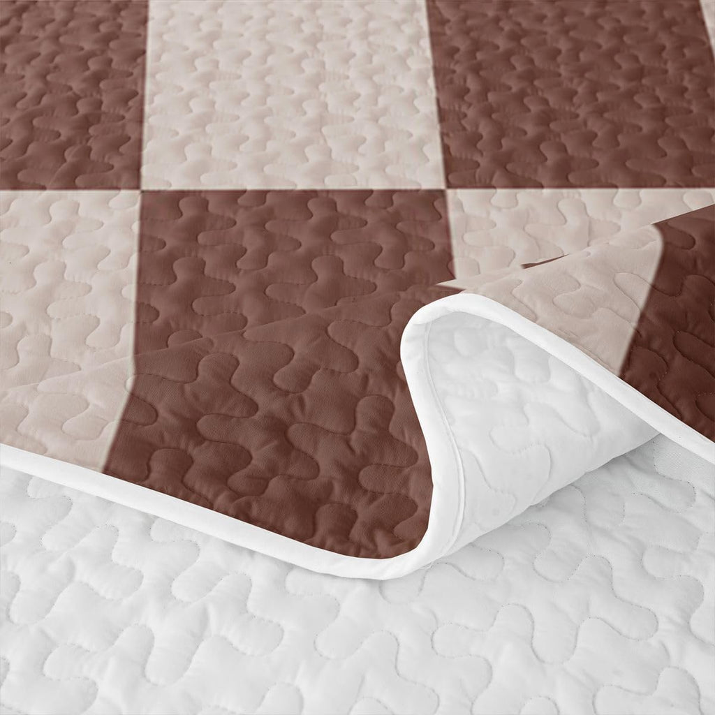 Brown Khaki Plaid Quilted Bedspread Set, Gingham Microfiber Lightweight, Retro Neutral Checkerboard Geometric