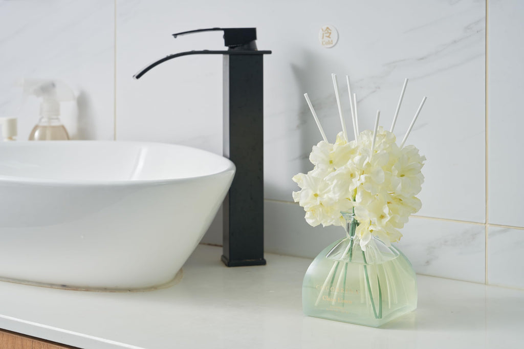 Reed Diffuser - 8.5 Oz Clean Linen Reed Diffuser with 8 Sticks Bathroom Shelf Decor (Simple Luxe Collection)