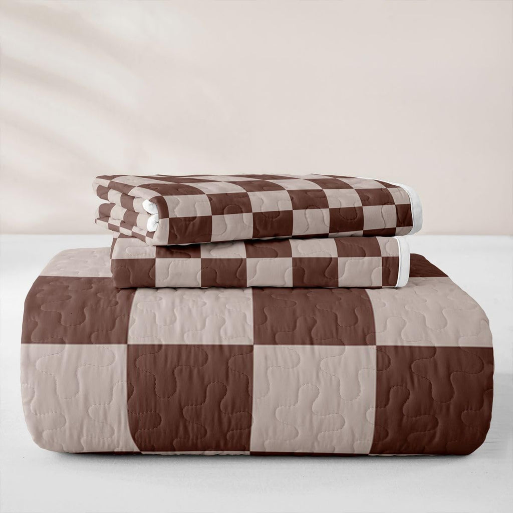 Brown Khaki Plaid Quilted Bedspread Set, Gingham Microfiber Lightweight, Retro Neutral Checkerboard Geometric