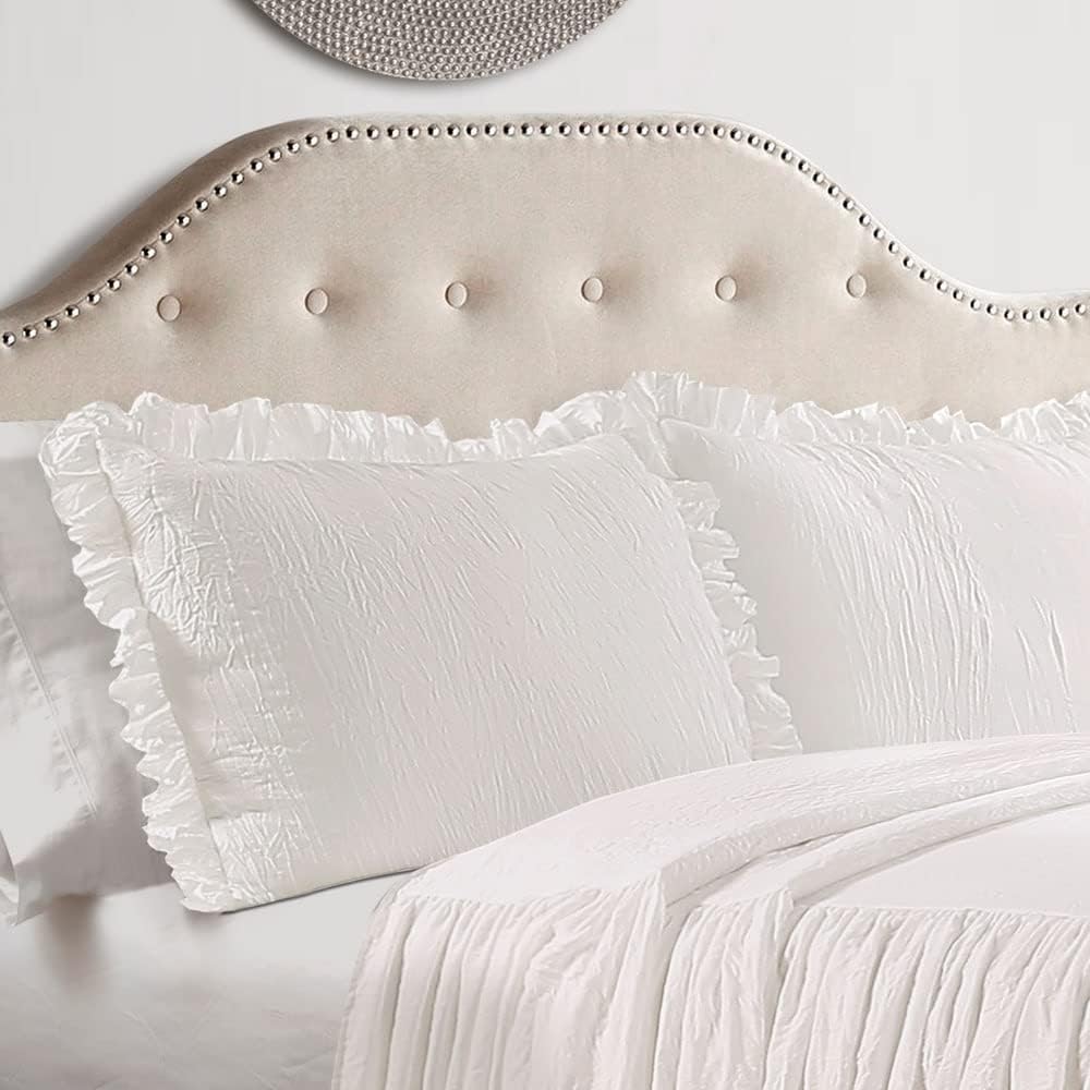 Ruffle Skirt Bedspread Set - 3-Piece Luxurious Farmhouse Bedding - Elegant Ruffle Detail - Timeless Style - Soft