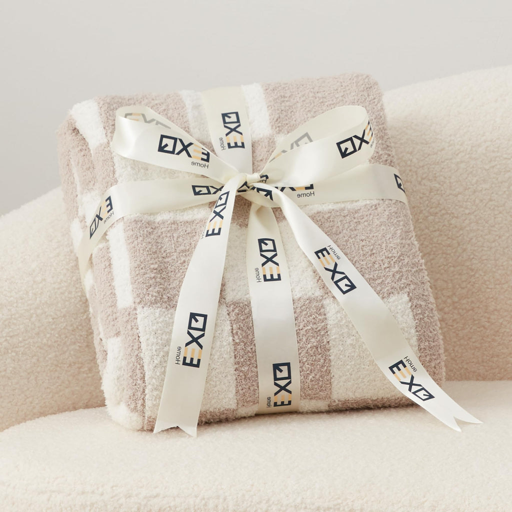 Checkered Throw Blanket, Knitted Blanket with Checkerboard Grid Pattern, Soft Cozy Fluffy Blankets for Couch Bed