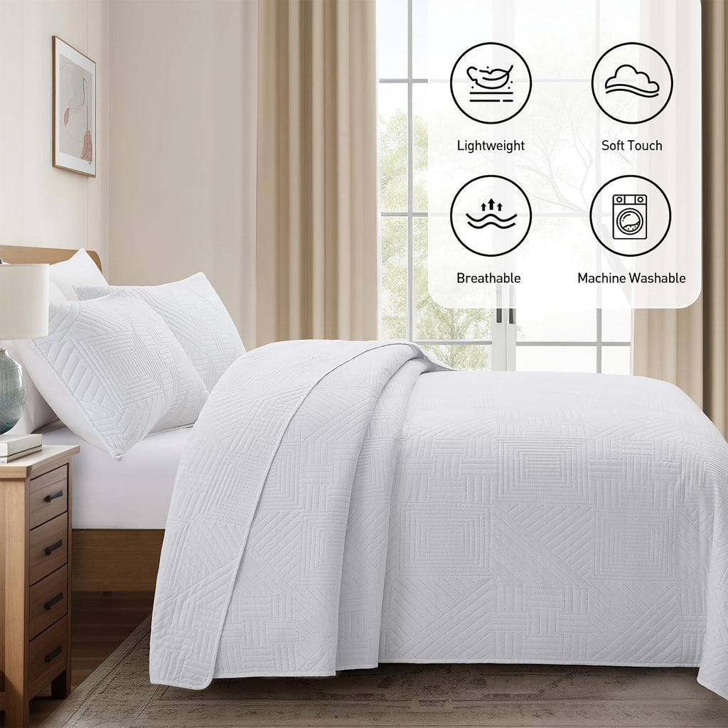 White Quilt with Pillow Shams, Summer Soft Geometric Pattern Bedspread, 3 Pieces Lightweight Coverlet Bedding