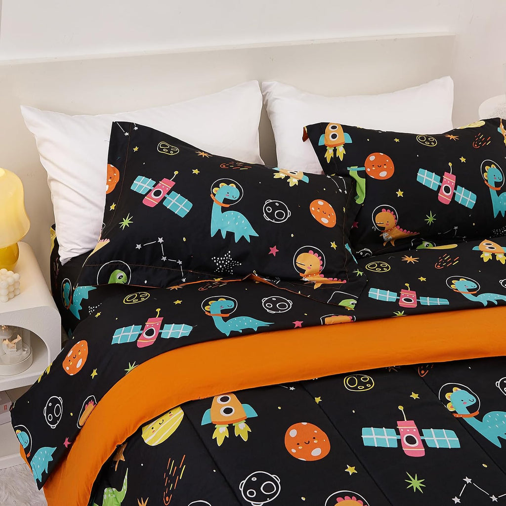 Space Dinosaur Kids Comforter Set for Boys, Cute Quilted Black Printed Bedding Set with Pillow Sham, Lightweight