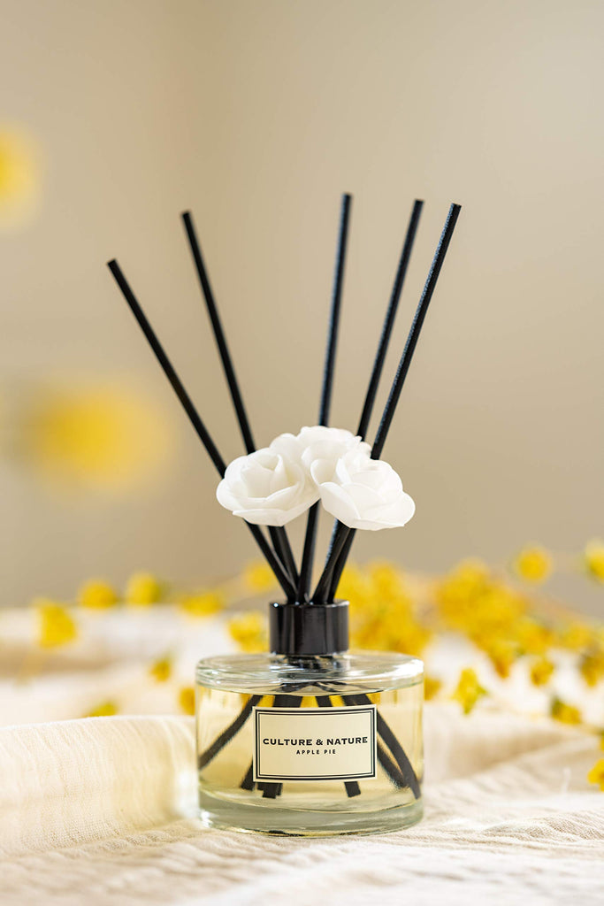 Reed Diffuser Set 6.7oz (200ml) Black Cherry Scented Diffuser with Sticks Home Fragrance Reed Diffuser Shelf Decor
