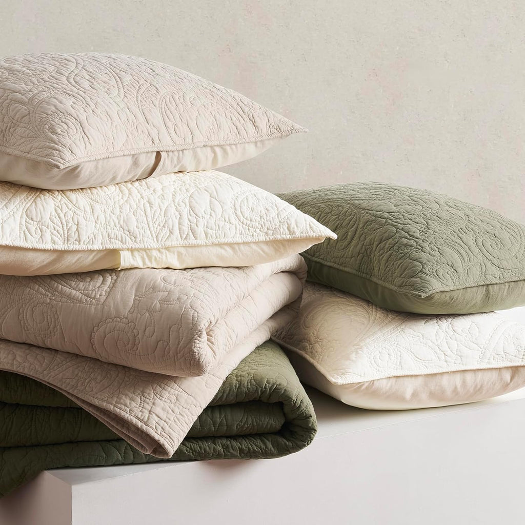 100% Cotton Paisley Quilt Set, 3 Piece Set - Prewashed Lightweight Bedspread with 2 Shams, Soft & Breathable