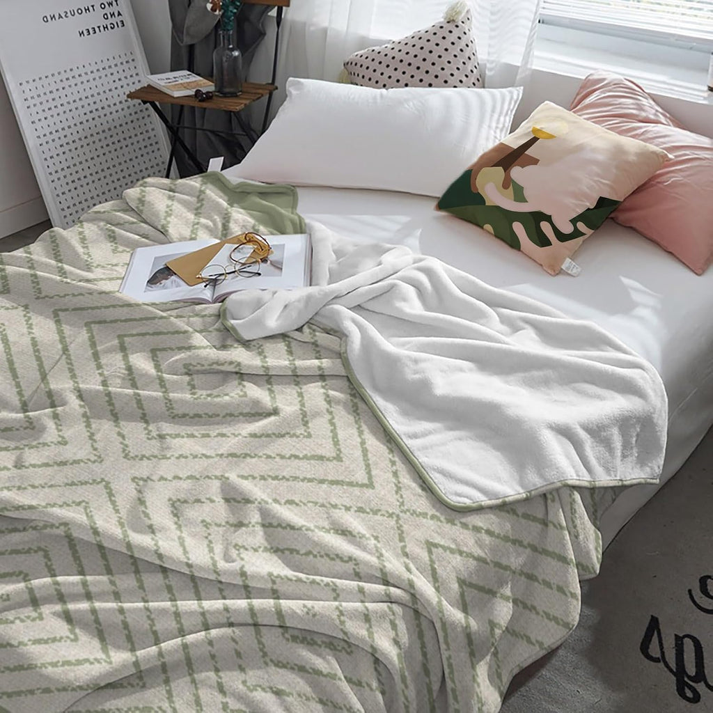 Country Line Throw Blanket Rustic Boho Traditional Sage Borders Flannel Cozy Soft Warm Fleece Blankets, 30 x 40 inch