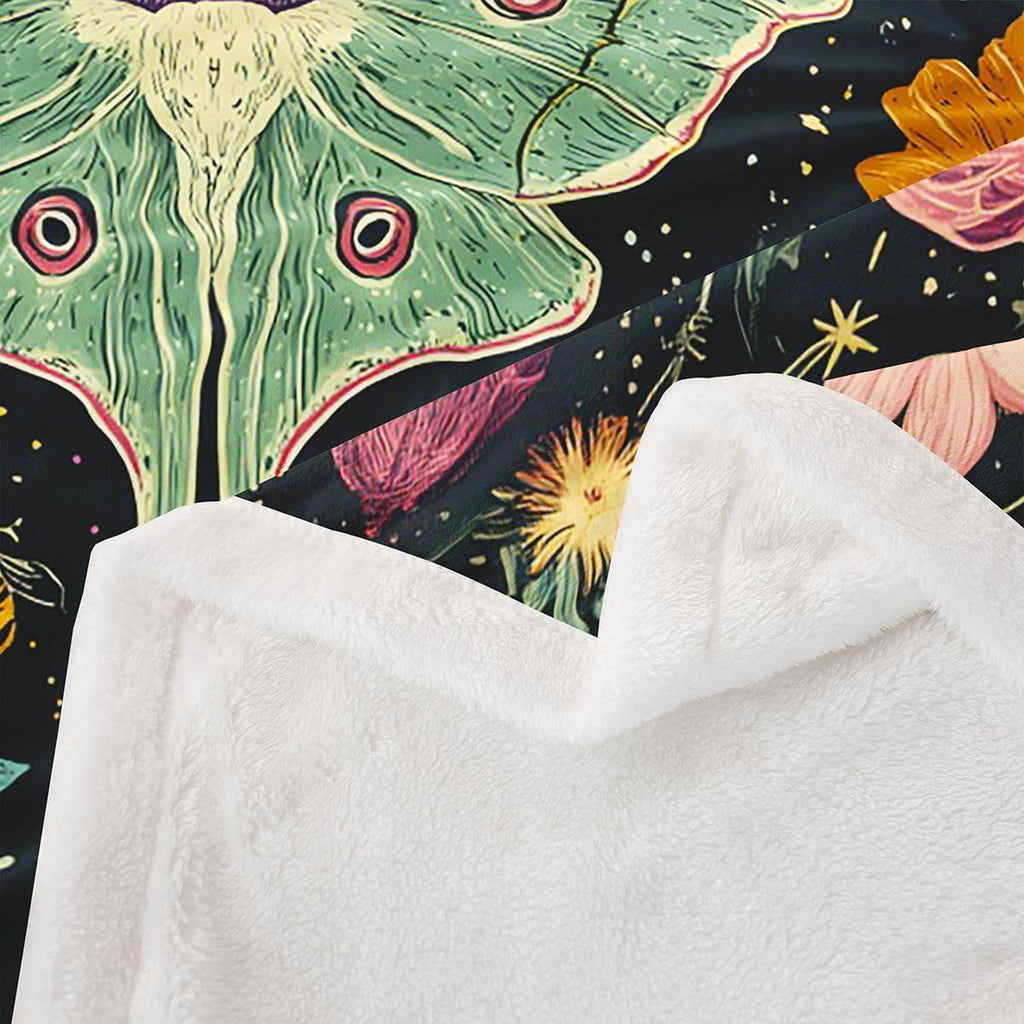 Moth Wildflower Throw Blanket Dark Witchy Boho Bed Sofa Couch Partner Botanical Neutral Living Room Decor Lightweight