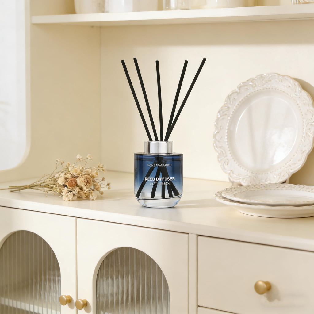 Reed Diffuser Set, 5.07oz(150ml) Vanilla Scented Diffuser Oils with 6 Diffuser Sticks Bathroom Shelf Decor & Air