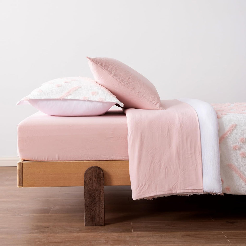 Kids' Pink Bedding Set, 5-Piece Jacquard Microfiber Bed-in-a-Bag with Comforter, Fitted Sheet, Flat Sheet, Pillowcase