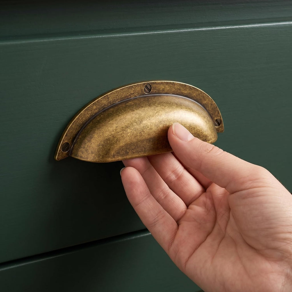 2-1/2 Inch（64mm） Hole Center Antique Brass Heavy Duty Solid Cabinet Cup Pulls, Vintage Brass Kitchen Drawer Handles Cup