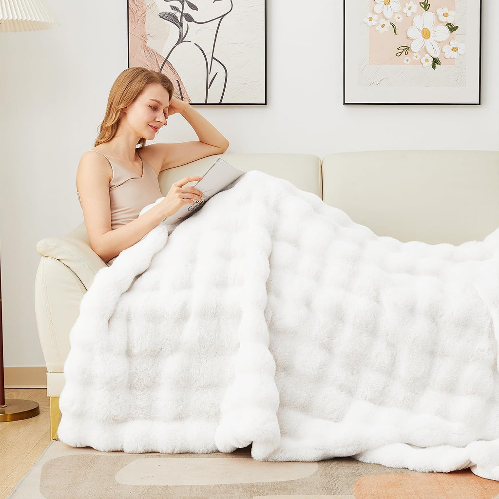 White Throw Blanket, Soft Faux Fur Bubble Blankets, Cozy Warm Fluffy Blanket for Winter, Great Birthday Gift