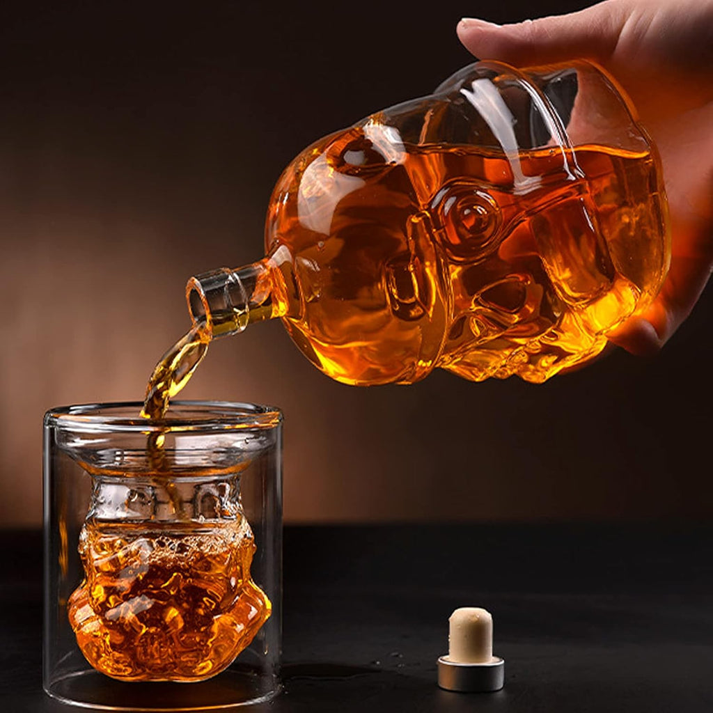 Whiskey Decanter, Liquor Bottle and Stopper, for Husband Or Men Dad Birthday, Father's Day Whiskey Carafe for Wine