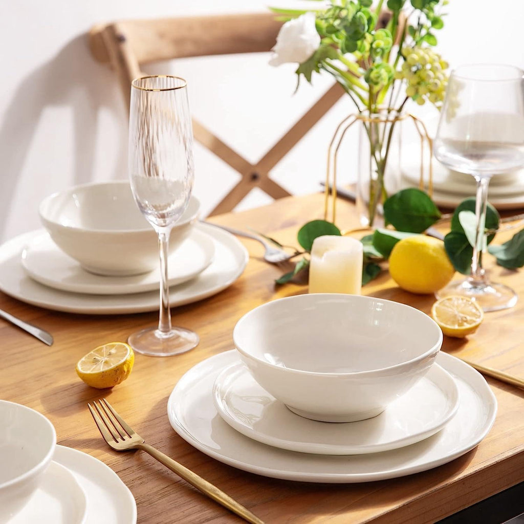 Ceramic Dinnerware Sets for 8,Porcelain Plates and Bowls Sets with Wavy Edge