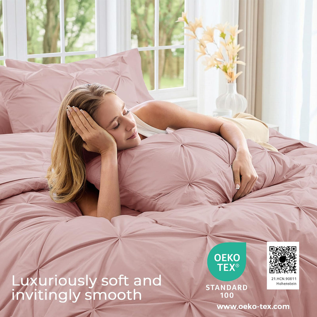 Queen Comforter Set, 7-Piece Bed in a Bag, Pintuck Bedding Sets for All Season, Includes Comforter, Flat Sheet