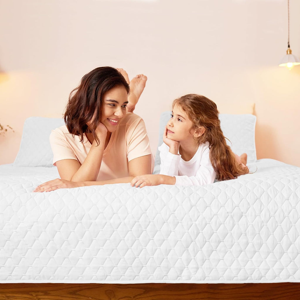 Reversible King Quilt Bedding Set, White