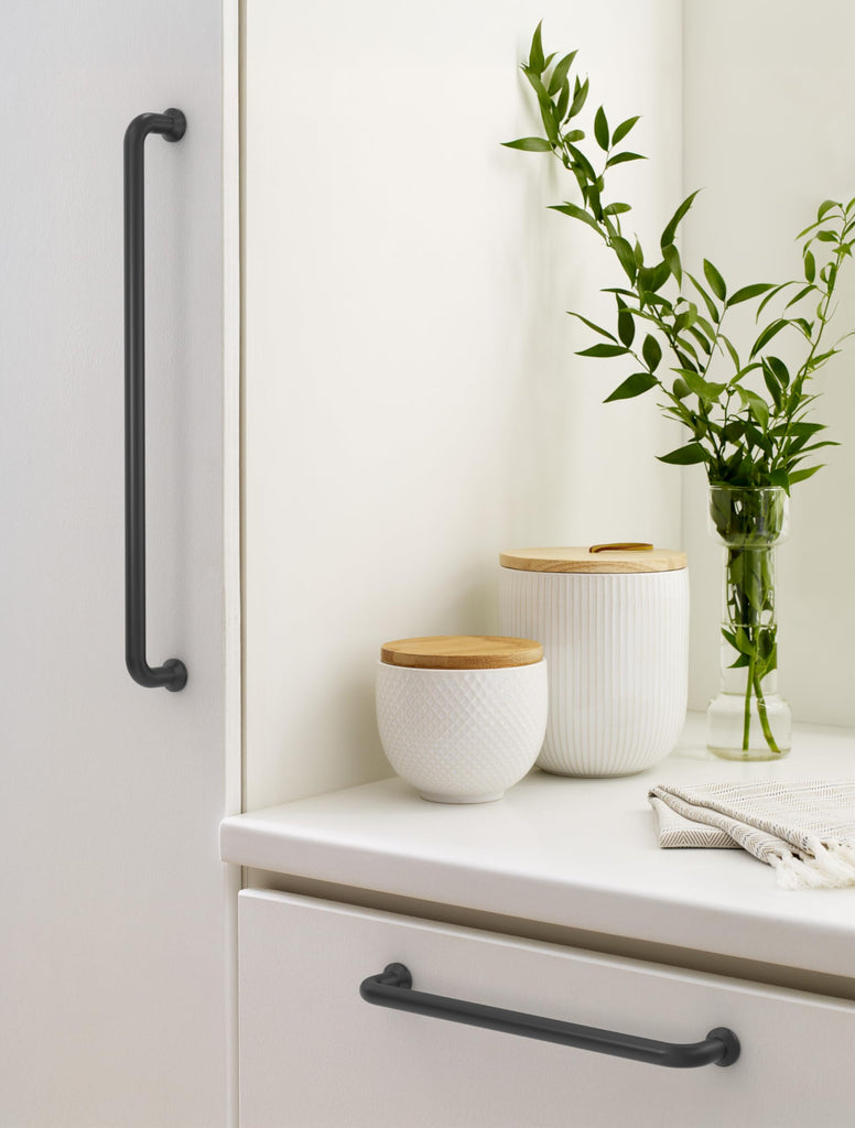 12" Factor Matte Black Appliance Pull