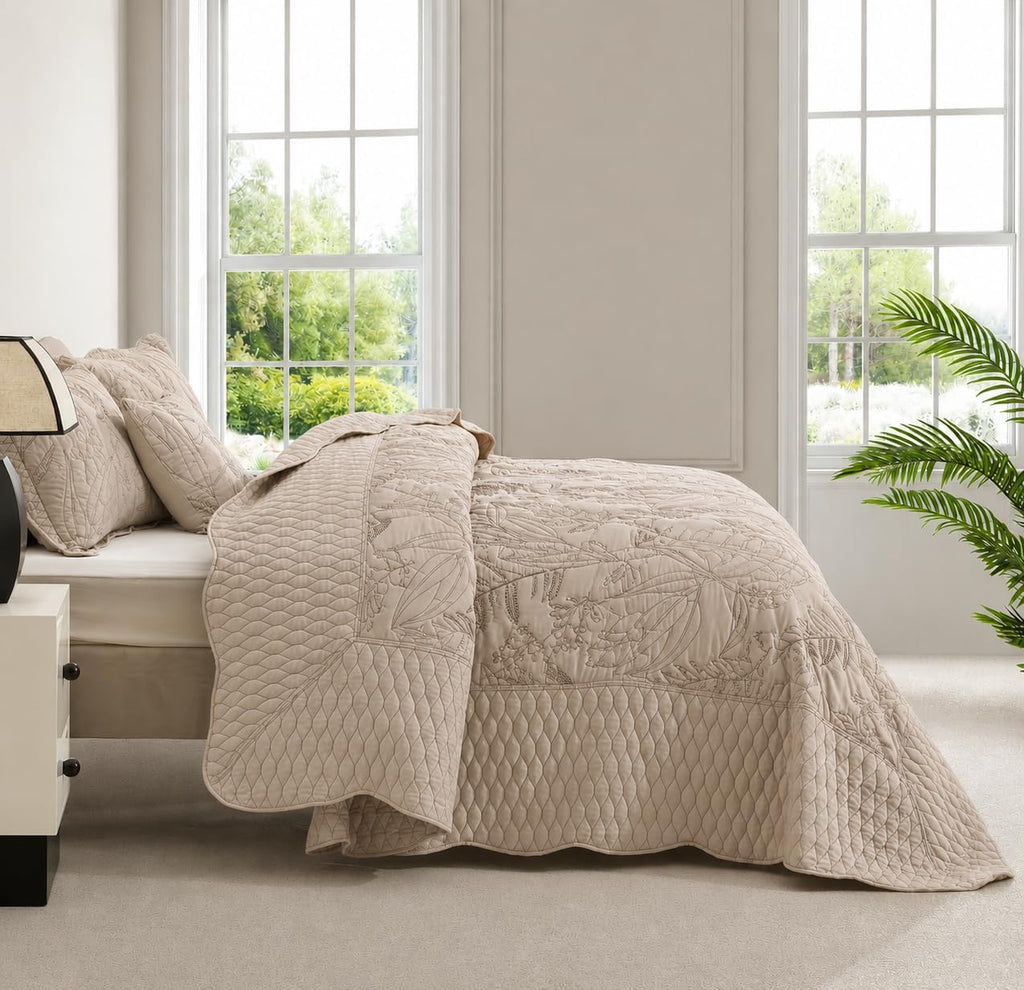 Botanical Oversized Bedspread - Leaves Pattern Stitching Quilt Set - Elegant & Fresh Style Bedding Coverlets
