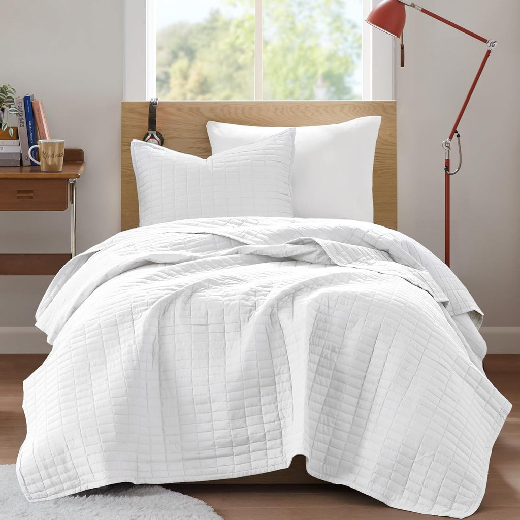 Kienna Queen Quilt Bedding Set 3 Piece, 90"x90" White
