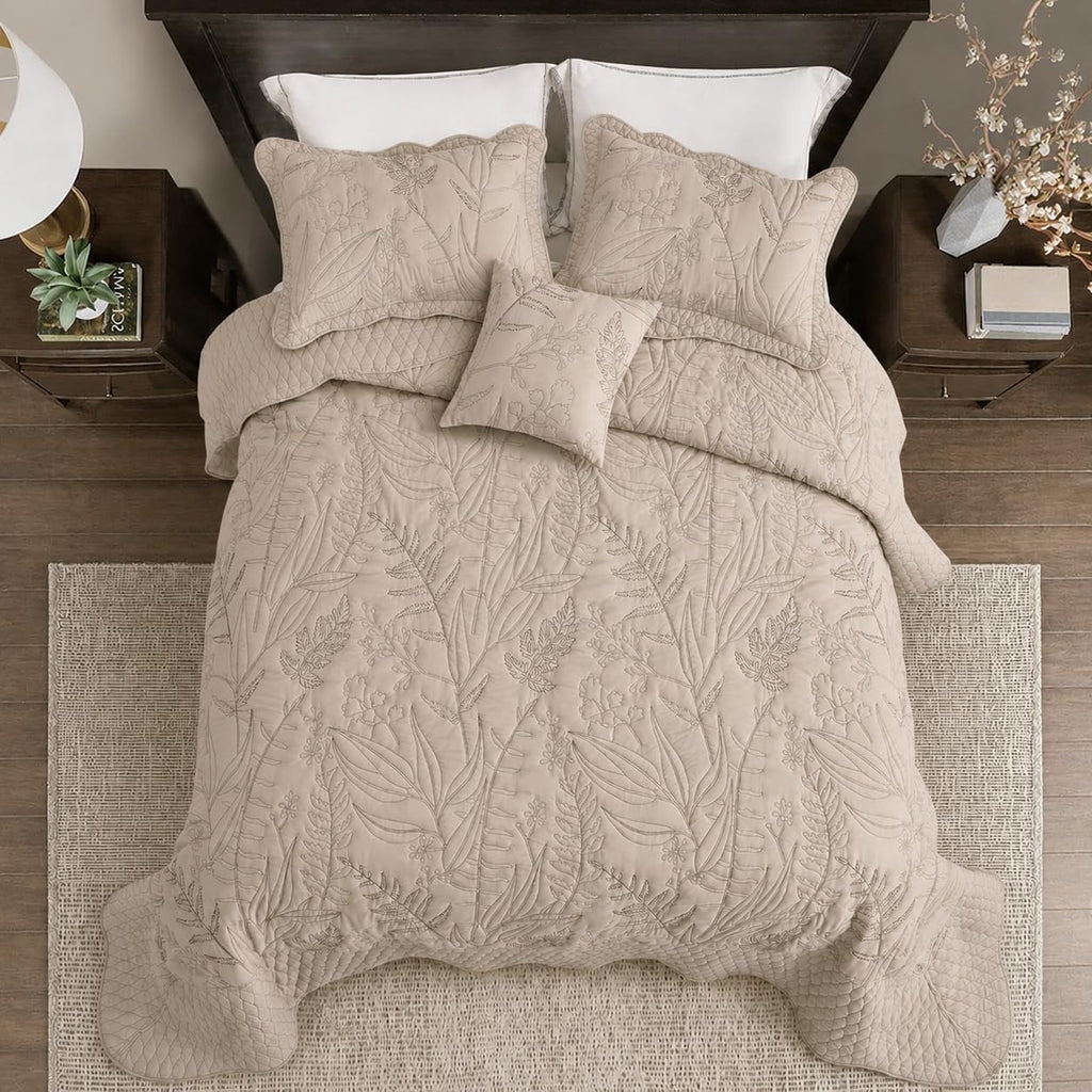 Botanical Oversized Bedspread - Leaves Pattern Stitching Quilt Set - Elegant & Fresh Style Bedding Coverlets