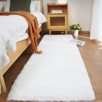 Ultra Soft Faux Rabbit Fur Rug, Machine Washable Area Rugs Fluffy Rugs, No-Shedding Carpet Sheepskin Runner Rugs