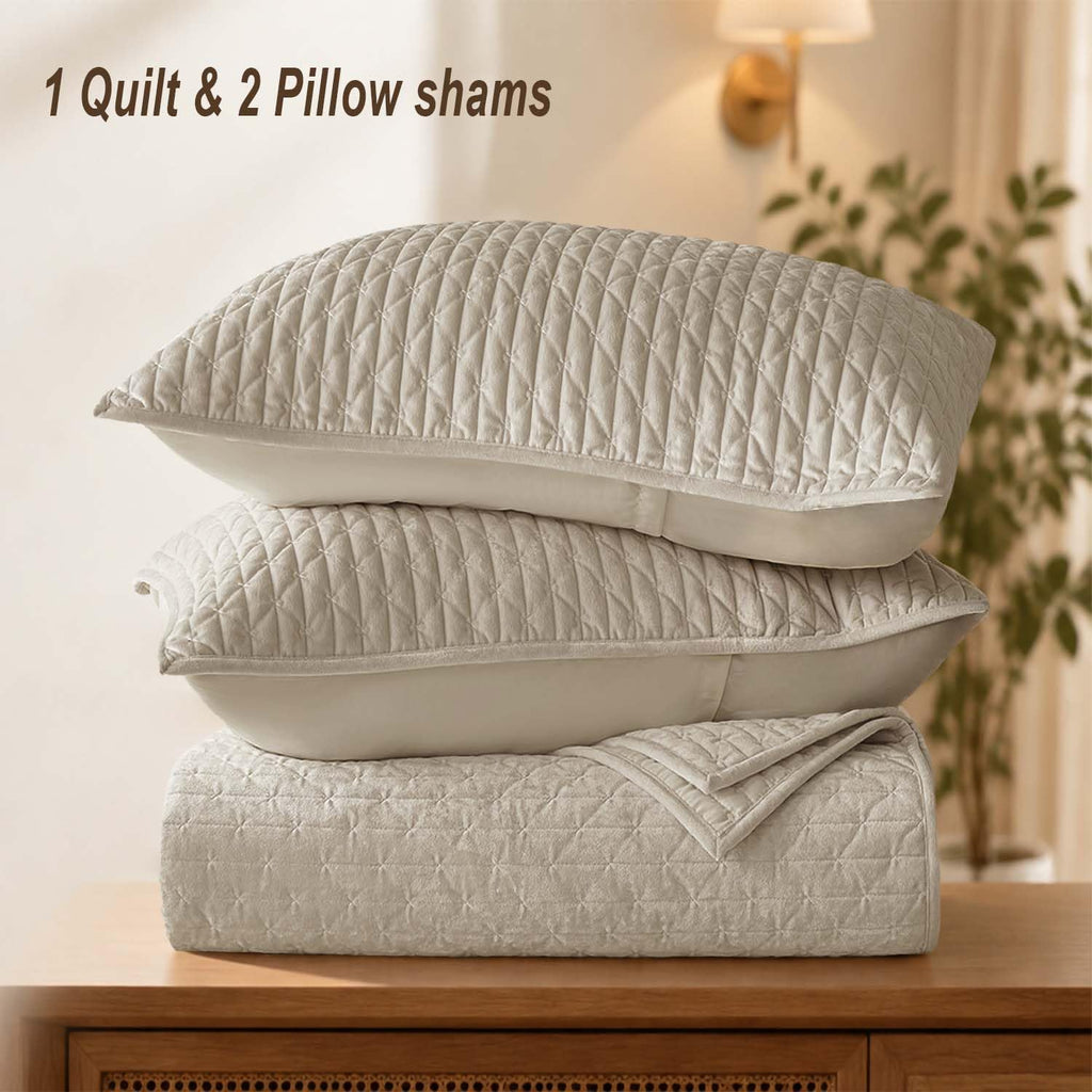 Velvet Oversized King Size Quilt 120x120 3-Piece Bed Set
