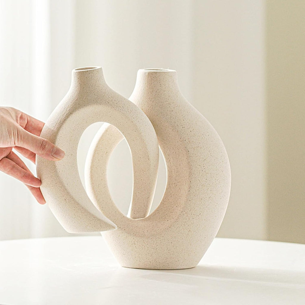 Snuggle Hollow Ceramic Vase Set of 2, Nordic Modern Boho ins Style Decorative Ceramic Aesthetic Flower Vase