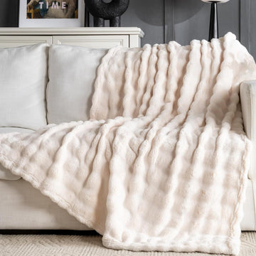 Off White Faux Fur Throw Blanket, Soft Fluffy Bubble Blanket, Thick Warm Plush Fuzzy Rabbit Fur Blanket for Fall and