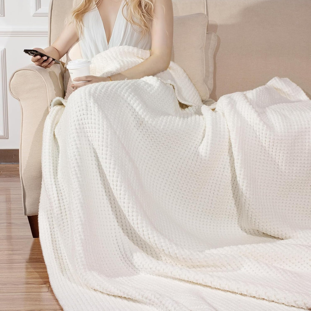 Waffle Knit Throw Blanket, Luxury Cozy Chunky Knit Throw Blanket, 50 x 60 Inch Thick Ultra-Soft Feather Yarn Knitted