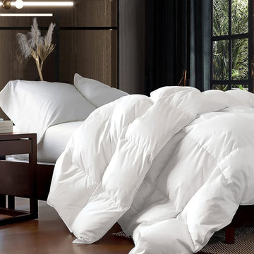 Luxurious Full/Queen Goose Down Comforter, Unique White Solid, 600 Thread Count, 100% Egyptian Cotton Cover