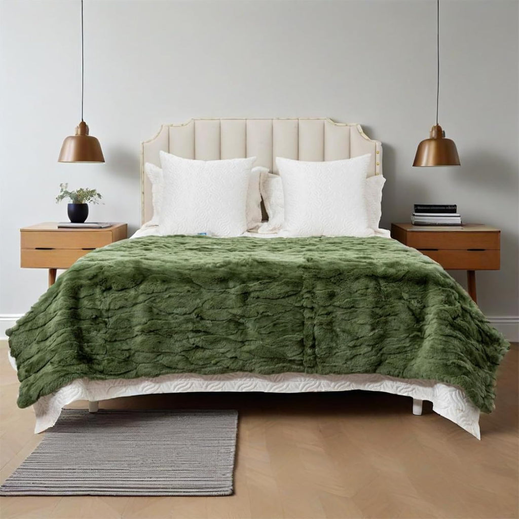 Rex Rabbit Fur Throw Blanket for Couch Bed, Olive Green, 55x78.7in | Luxury Rex Rabbit Skin Hide Large Blanket for
