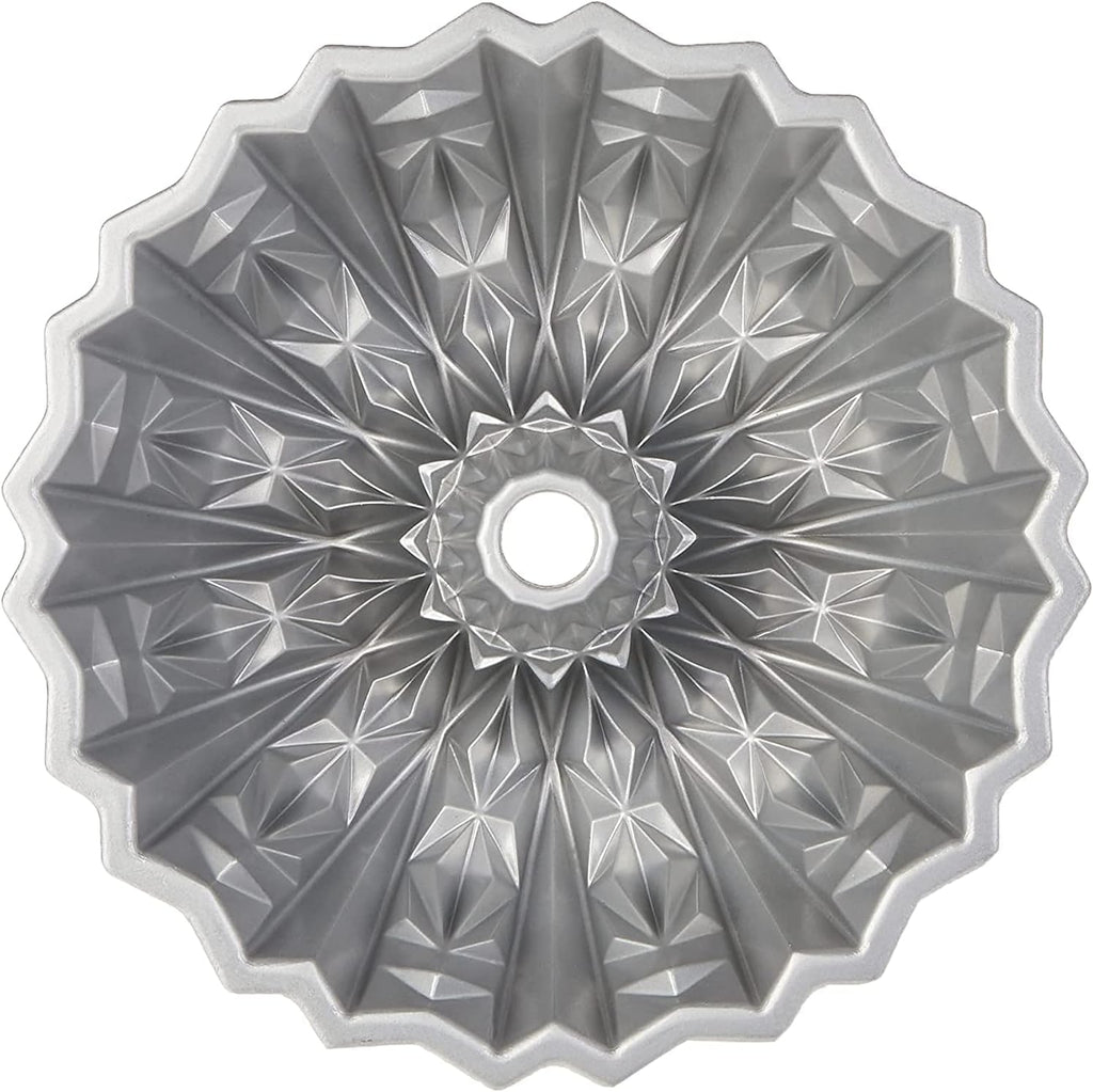 Cut Crystal Bundt, 10 Cup, Gold
