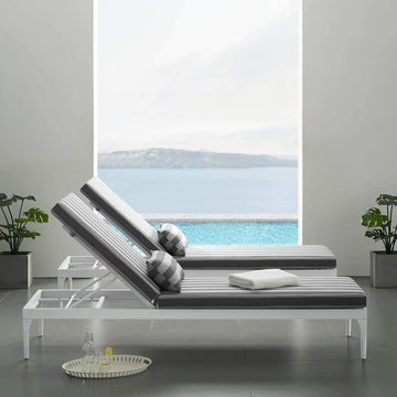 Aluminum Outdoor Patio Chaise with Cushions, Lounge Chair, White Striped Gray