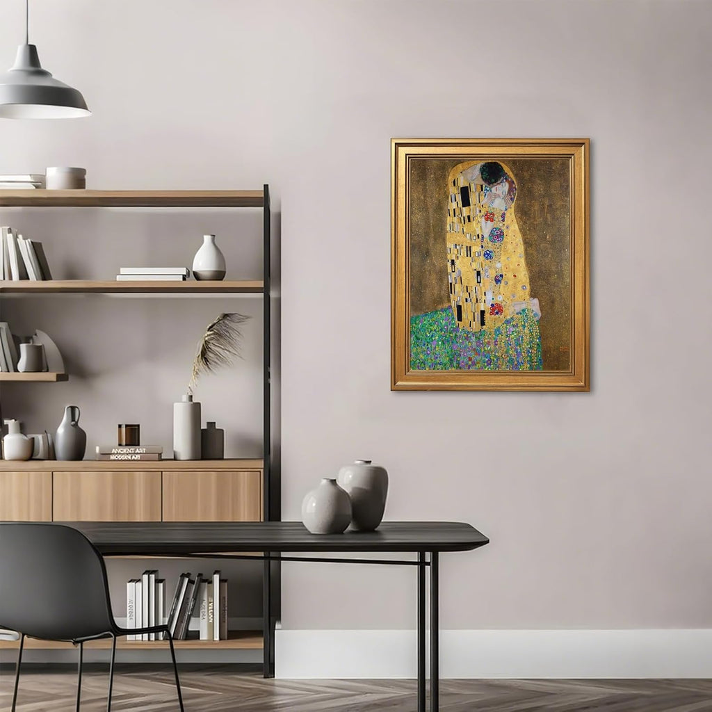 Gold Framed The kiss by Gustav Klimt Poster Romantic Symbolist Wall Art Classic Oil Painting Reproduction Canvas