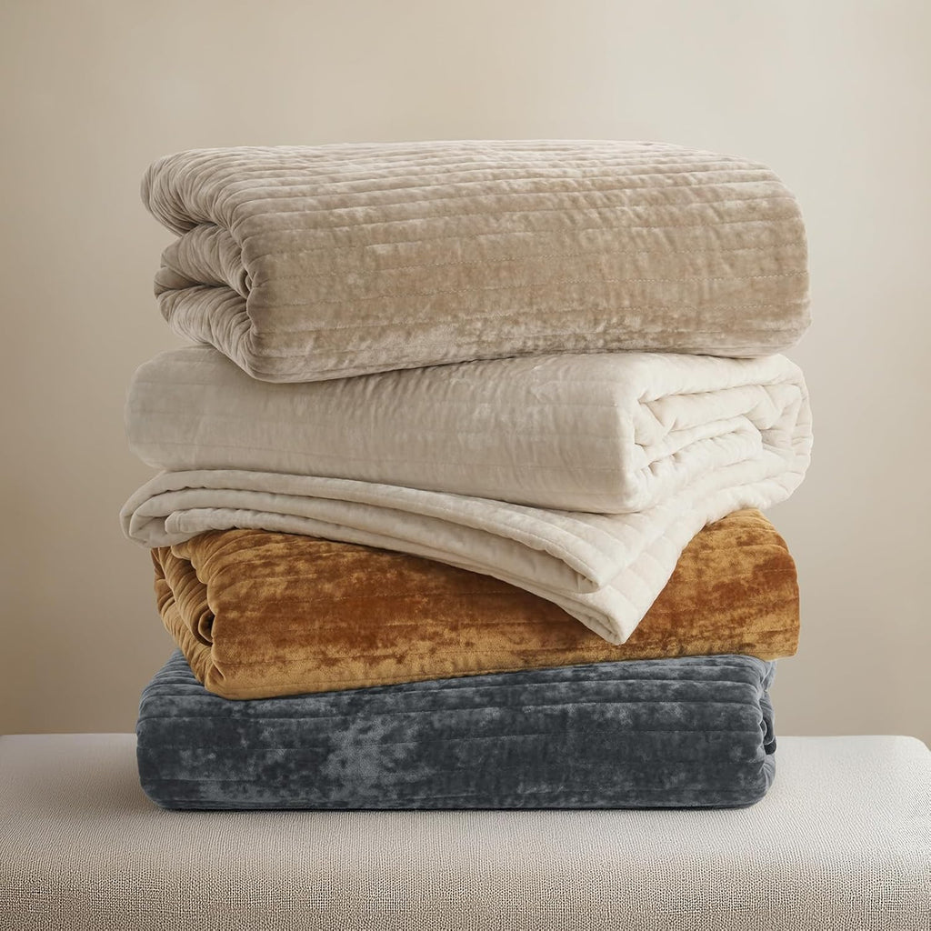 Velvet Quilt Set, Luxurious Soft Striped Channel Bedding Set, Lightweight Velvet Comforter for All Season
