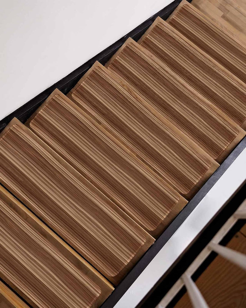 Retro Wood Grain Brown Stair Treads Country Rustic Barn Plank Texture Indoor Non Slip Peel and Stick Stair Treads for