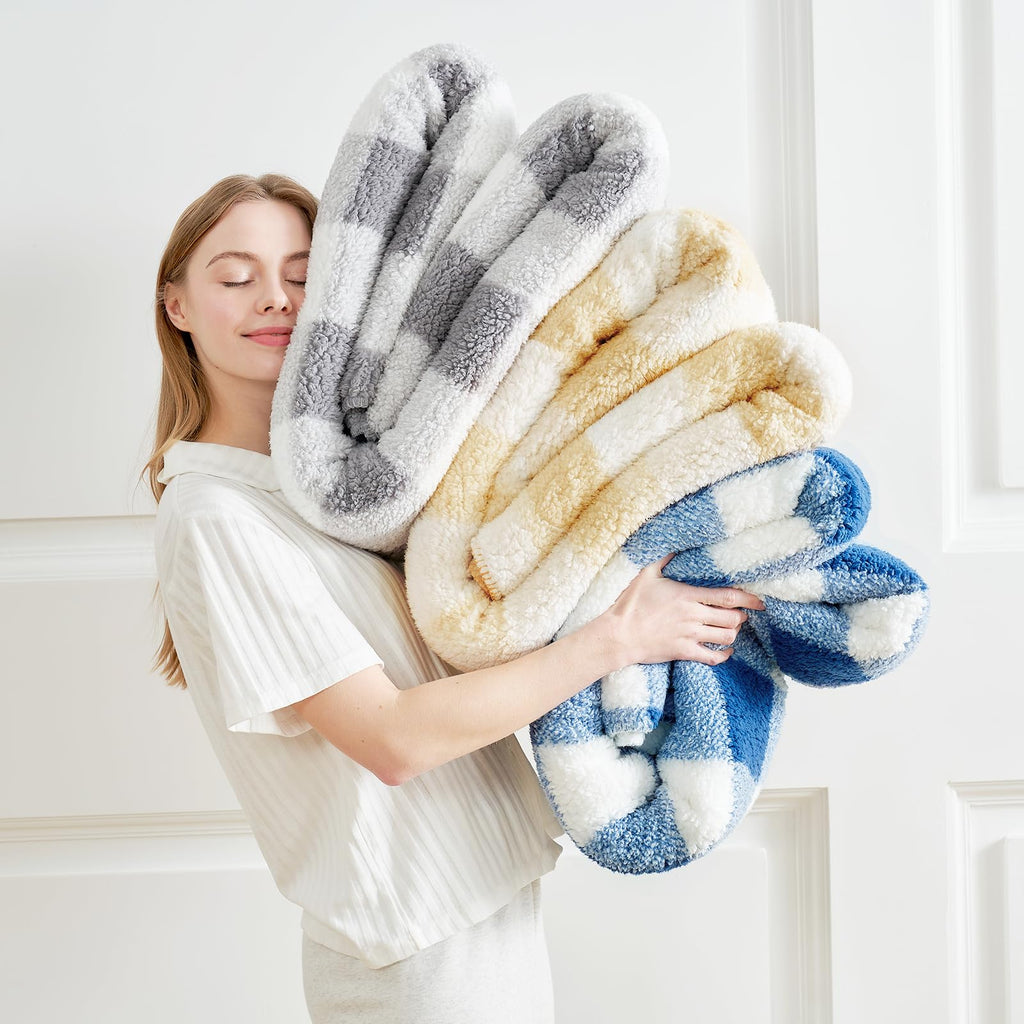 Bliss Luxury Sherpa Throw Blanket for Couch, Premium Reversible Buffalo Plaid Thick Throw, Warm Cozy Soft Blanket and