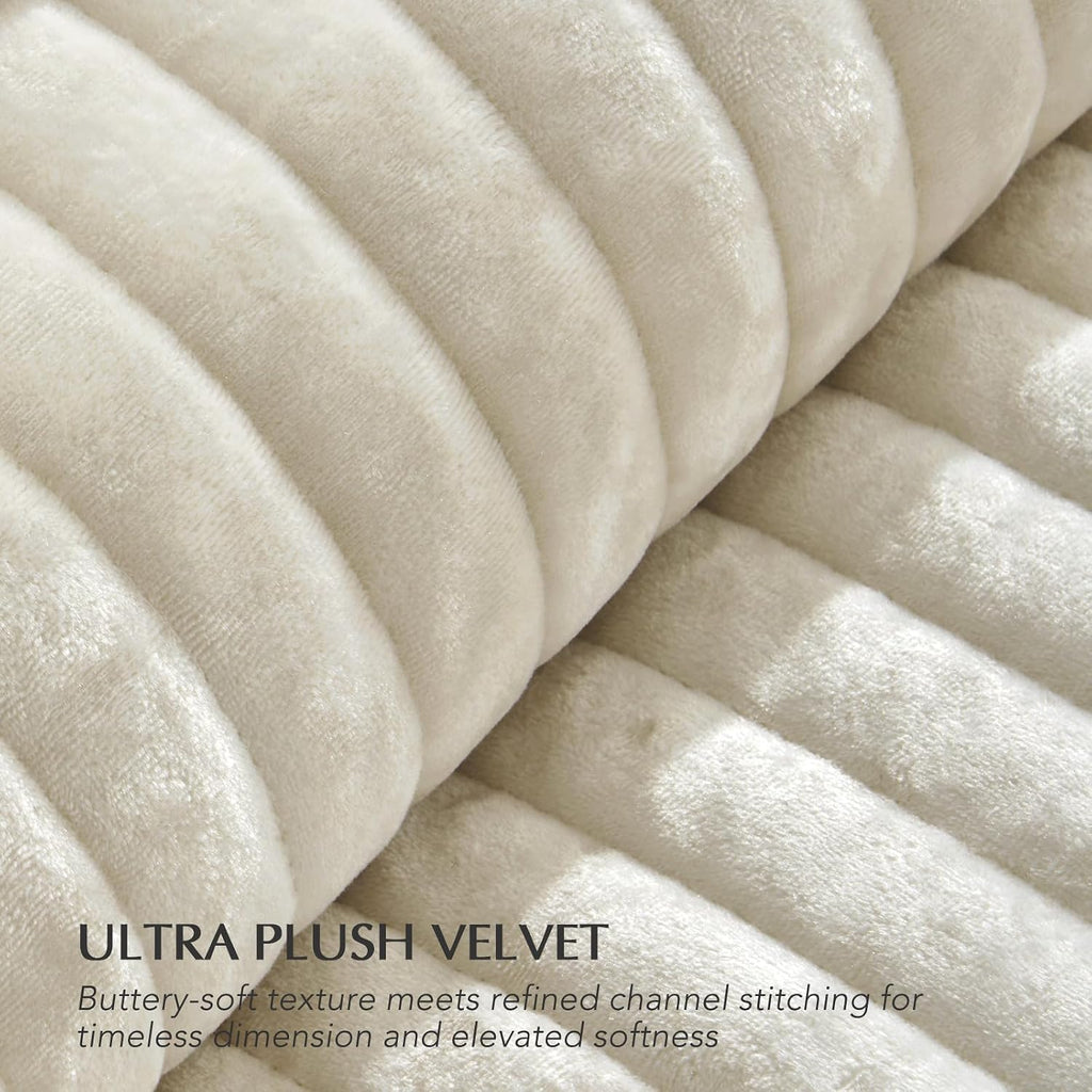 Velvet Quilt Set, Luxurious Soft Striped Channel Bedding Set, Lightweight Velvet Comforter for All Season