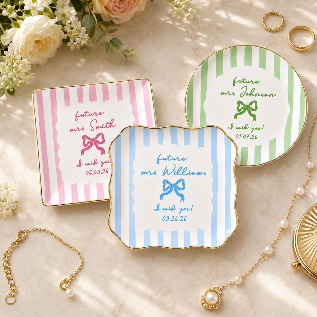 Personalized Ring Dish Engagement Gift for Her, Custom Future Mrs Jewelry Trinket Dish with Name & Date, Ceramic Ring