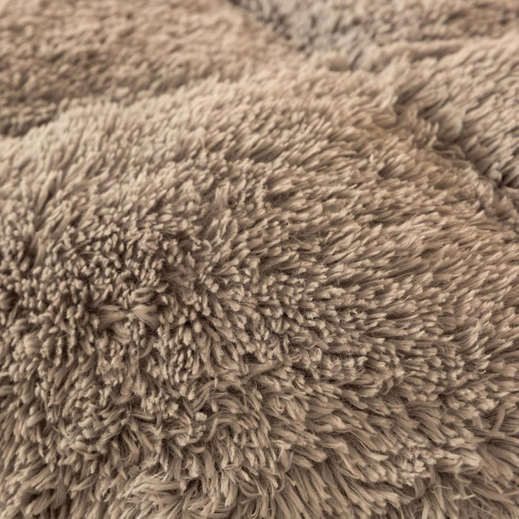 Extra Fluffy Comforter Luxury Thick Warm Faux Fur Comforter Queen Size, Big Heavy Winter Blanket Ultra Soft Bedding 1
