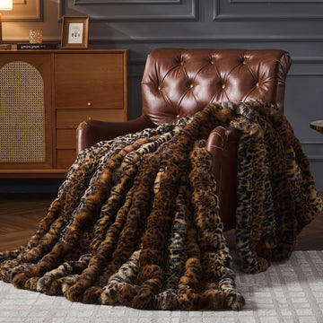 Faux Fur Blankets, 51''x63'')