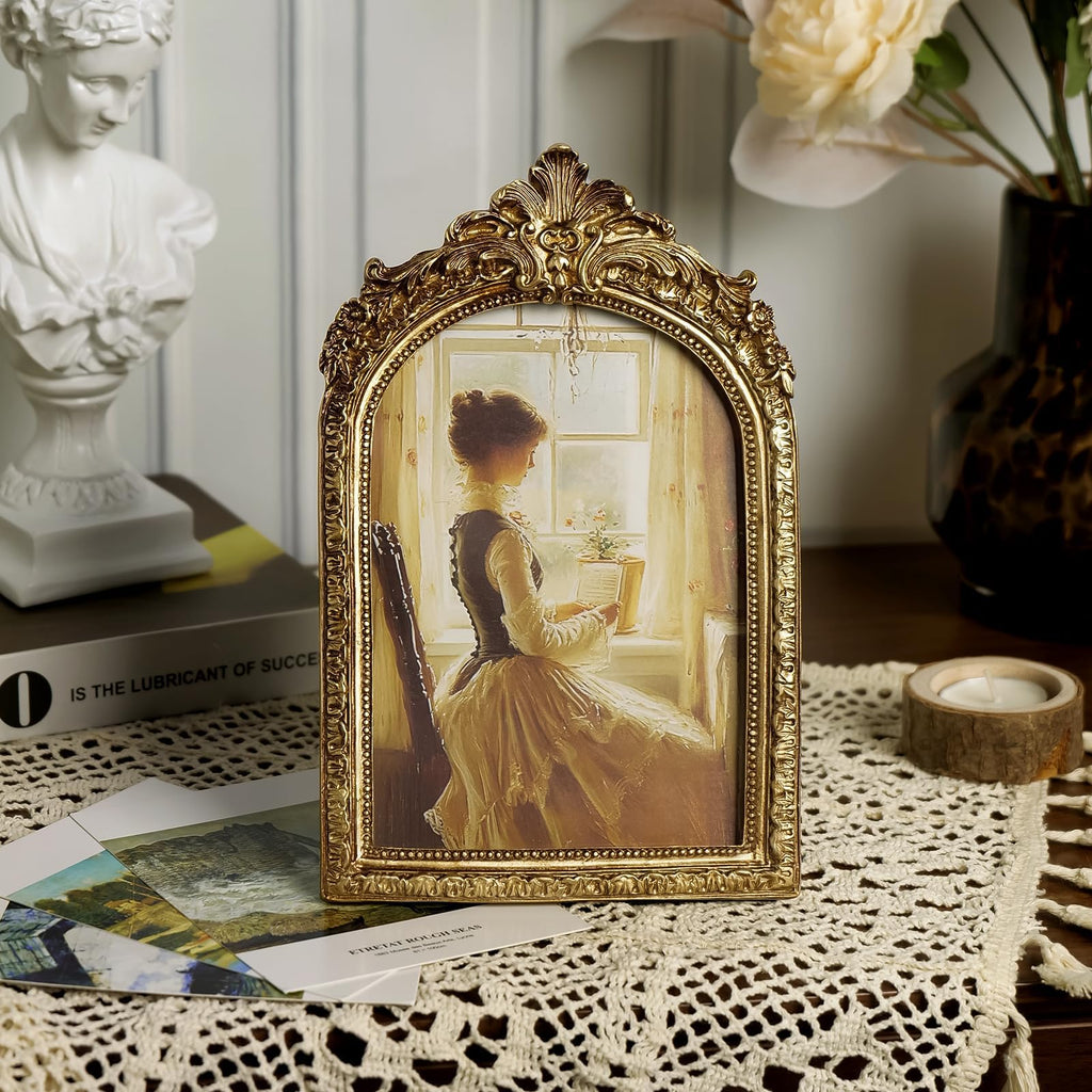 Vintage Picture Frames 5x7 Gold Frame, Arched Resin Photo Frame