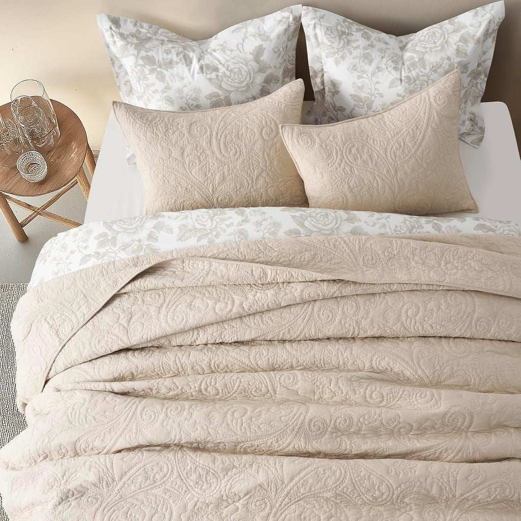 100% Cotton Paisley Quilt Set, 3 Piece Set - Prewashed Lightweight Bedspread with 2 Shams, Soft & Breathable
