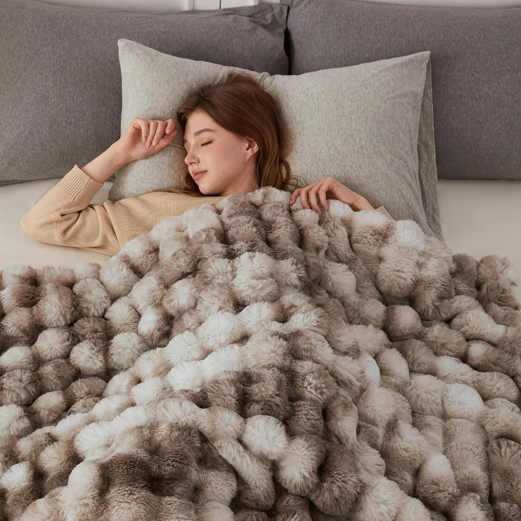 Faux Fur Throw Blanket, Cozy Soft and Fuzzy Plush Rabbit Fur Bubble Blanket, 50x60 Inches Tie Dye Brown