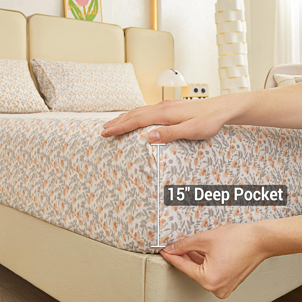 Floral Full Sheet Set - 4 Piece Vintage Light Orange Flower Patterned Bed Sheets - Soft, Breathable Microfiber Sheets