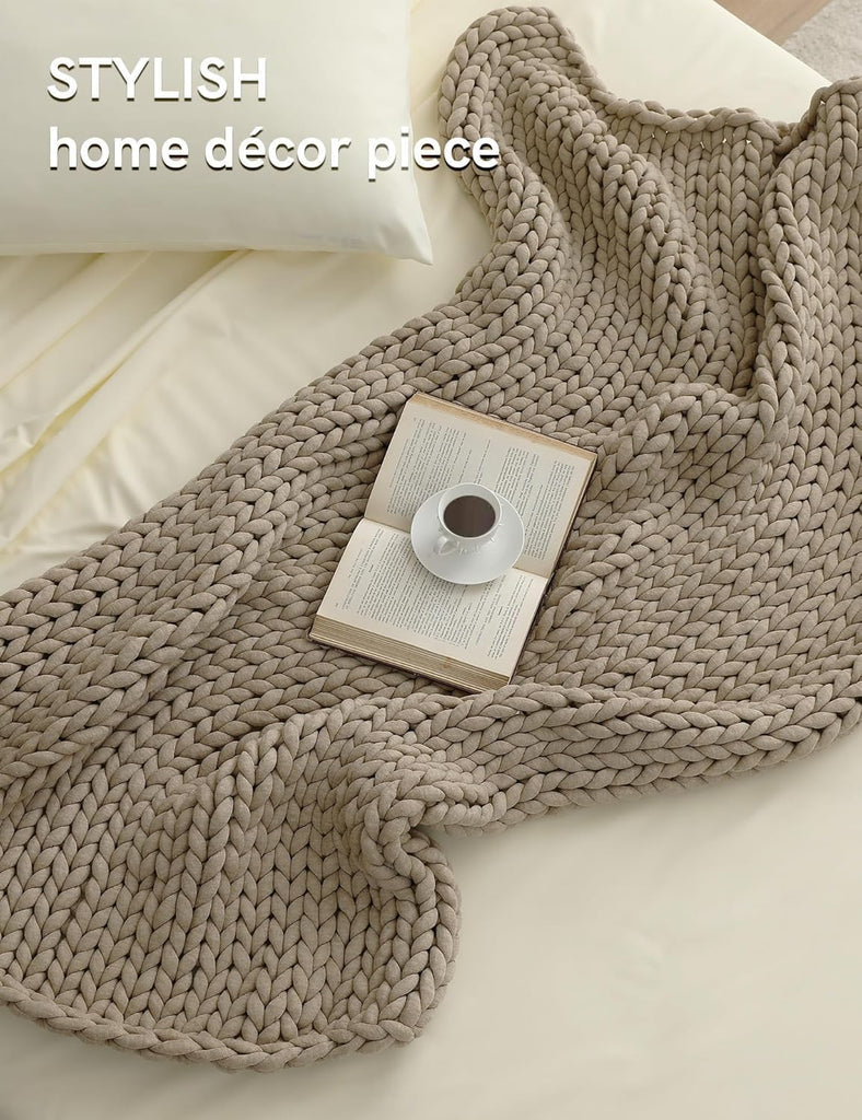 Chunky Throw Blanket, Medium-Weight, Hand Knitted, Skin Friendly, Ventilated and Breathable, Machine Washable, Home