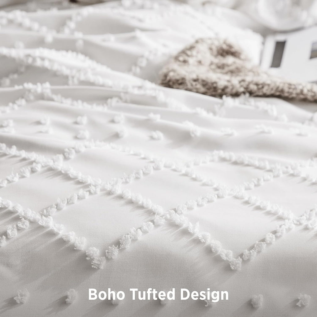 King Comforter Set - White Comforter, Boho Tufted Distressed Vintage Bedding for Kids, 3 Pieces Farmhouse-Style Bed - Set of 3